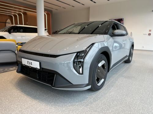 Kia EV4 SZ1 4x2 EARTH 150 KW + 81,4 KWH